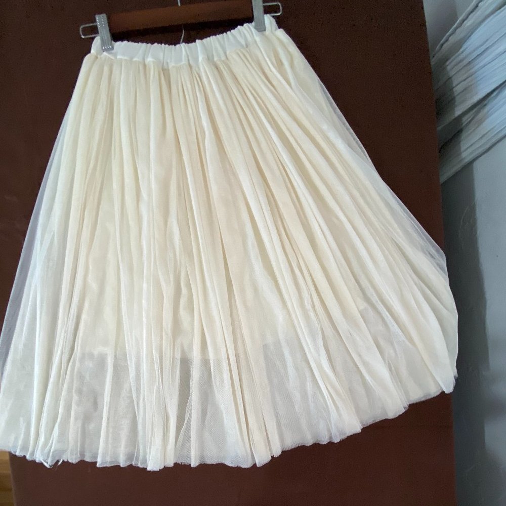 NO BRAND SMALL TULLE SKIRT - Picture 2 of 7